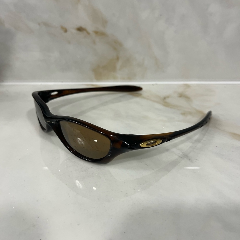 Oakley sunglasses